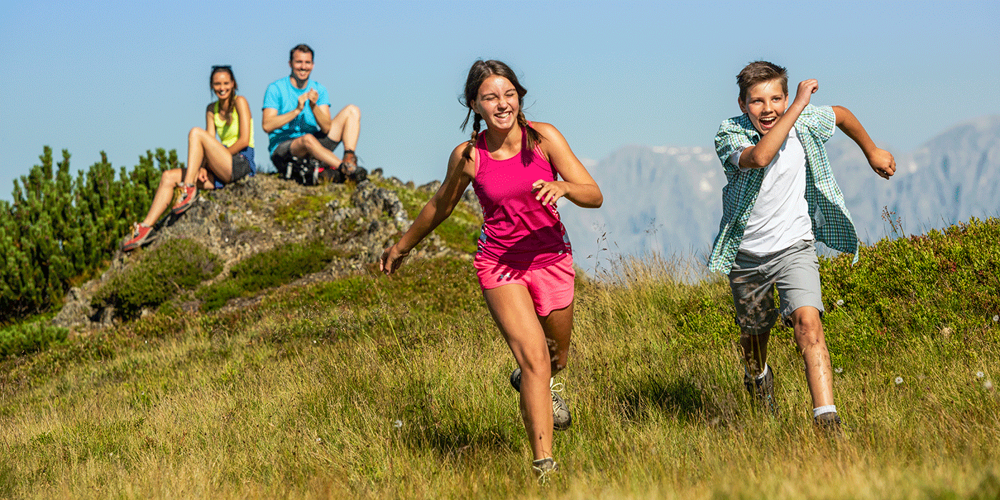 Familie im Wander- & Sommerurlaub in Flachau